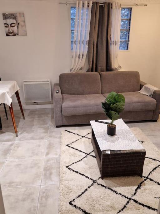 Appartement En Residence Gagny Eksteriør billede